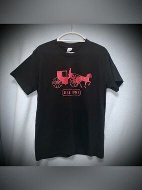 Black Horse & Carriage Graphic Unisex T-Shirt – Size Large – NWOT